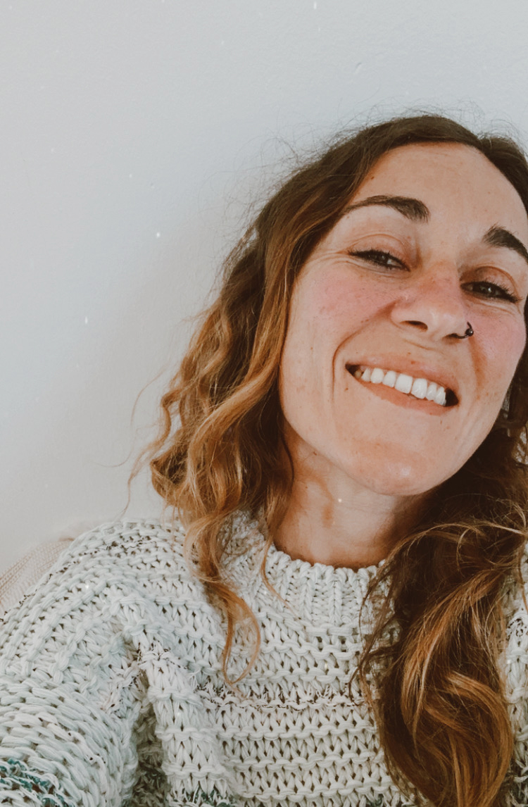 Soy Carol Bertran, 慕信, diseñadora gráfica y web freelance