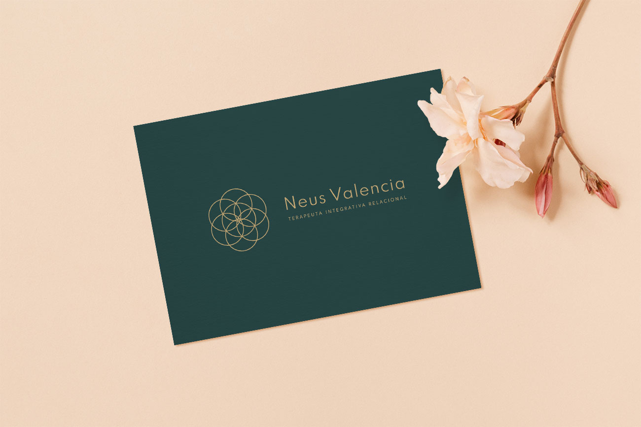 Diseño de logotipo Neus Valencia Terapeuta
